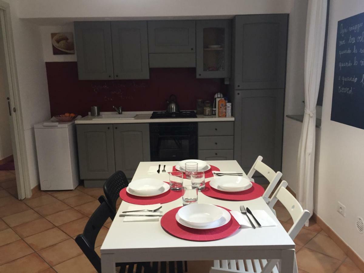 Holidays Home Sereleo Santa Venerina Buitenkant foto